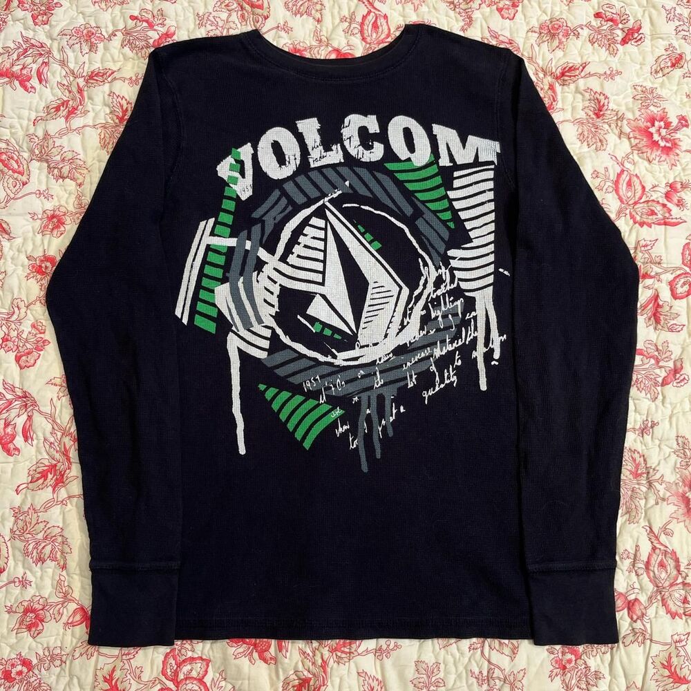 Volcom Men's Black and Navy T-shirt